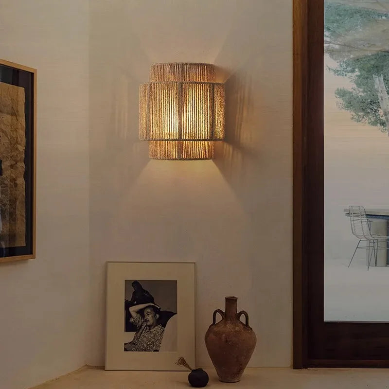 Moderne wandlamp IKEA op batterijen – Scandinavisch design