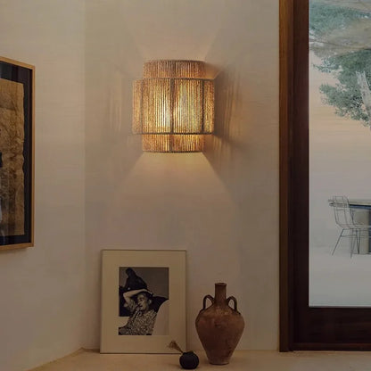 Moderne wandlamp IKEA op batterijen – Scandinavisch design
