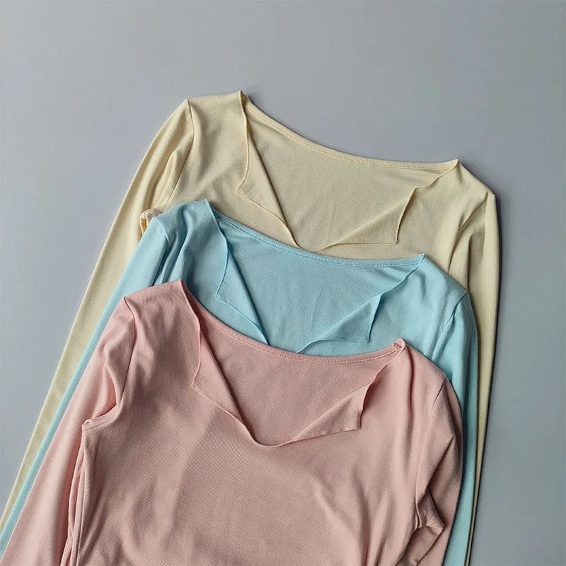 Yoga kleding in neutrale tinten met stretch