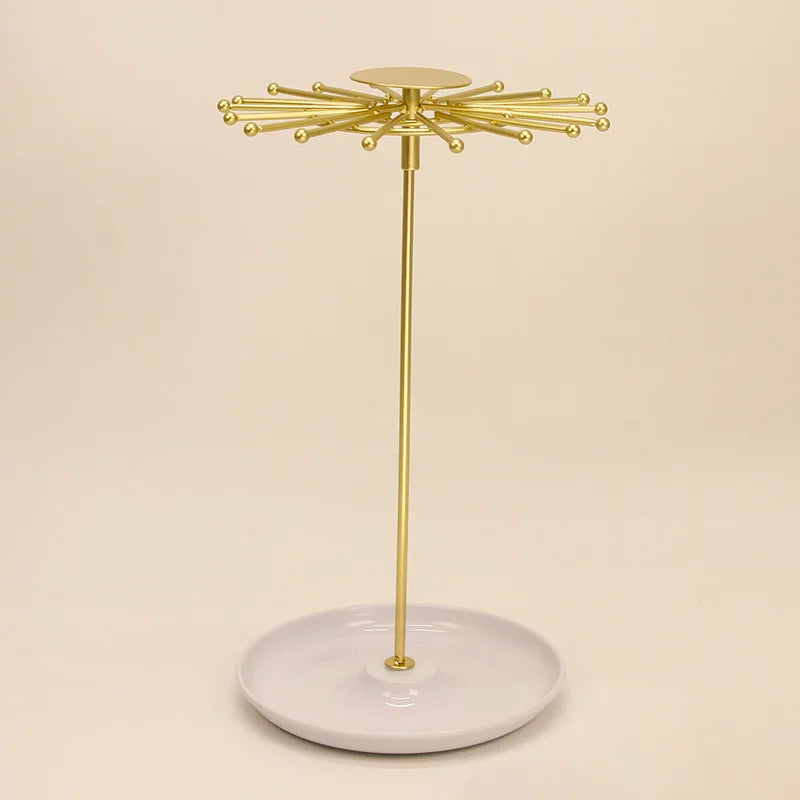 Sieradenrek in geometrische vormen – Voor designliefhebbers