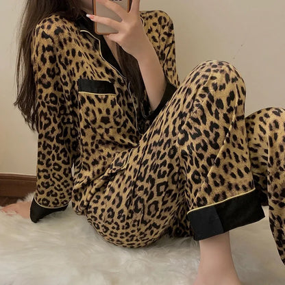 Dames pyjama set met bijpassende sokken