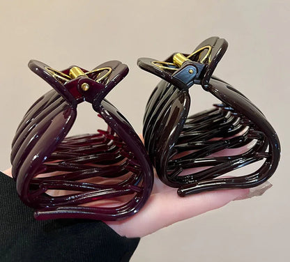 Decoratieve haarclips met vintage flair