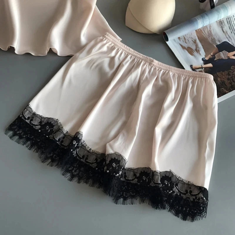 Dames pyjama Livera met warme stoffen