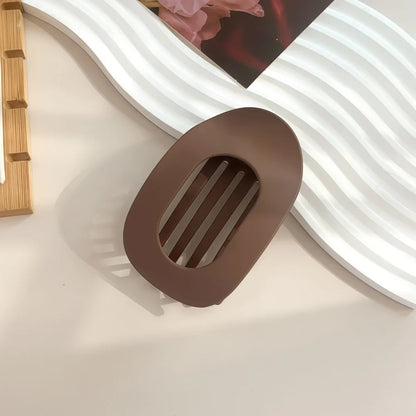 Decoratieve haarclip met bloemmotief