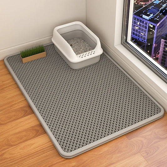 Houten krabpaal in neutrale tinten – Rustig en chic