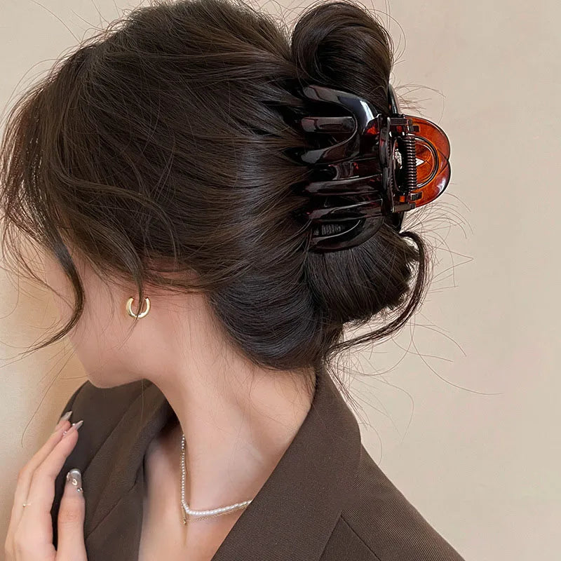 Dames haarband met glanzende details