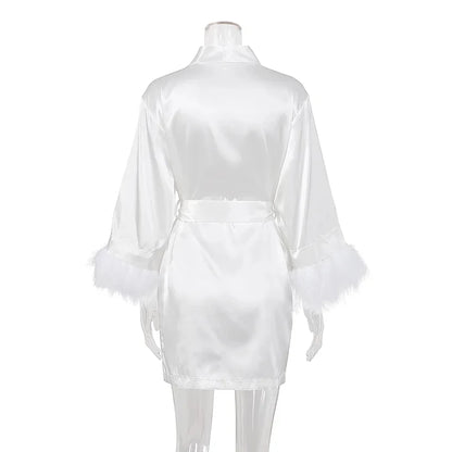 Ochtendjas voor dames met elegante pluimdetails - Perfect voor zomerse ochtenden