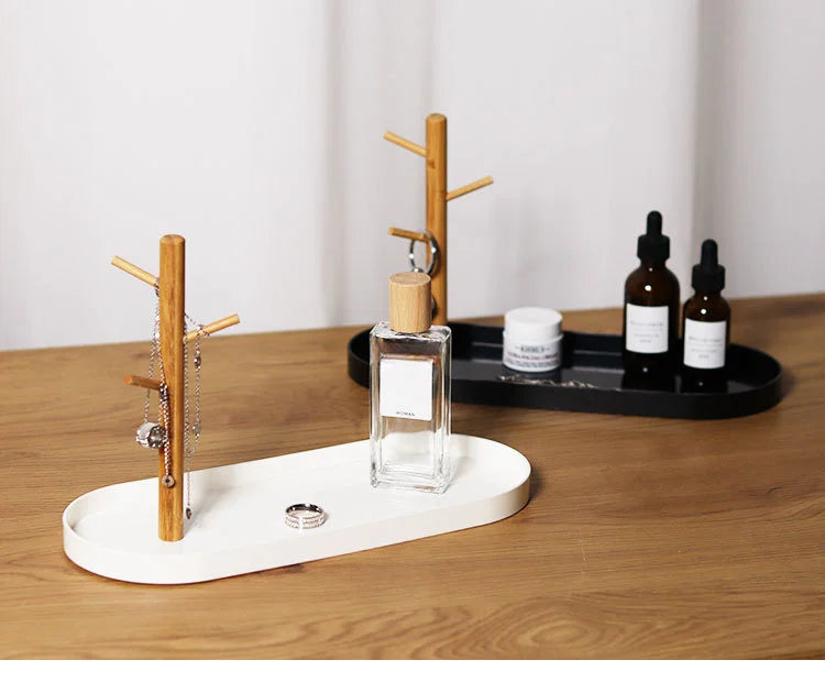 Sieradenhouder met houten accenten – Warm en stijlvol