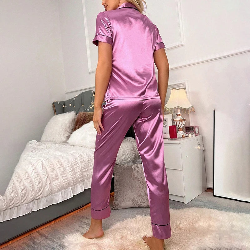 Dames pyjama met brede manchetten