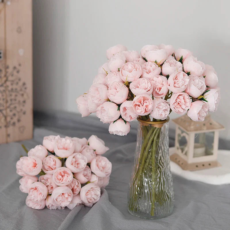 Plantenstandaard als decoratieve tuindecoratie