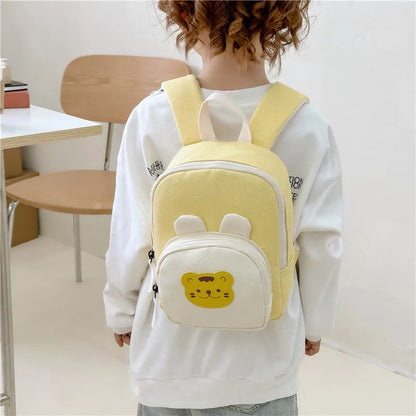 Schooltas meiden met strikjes – Elegant en vrolijk