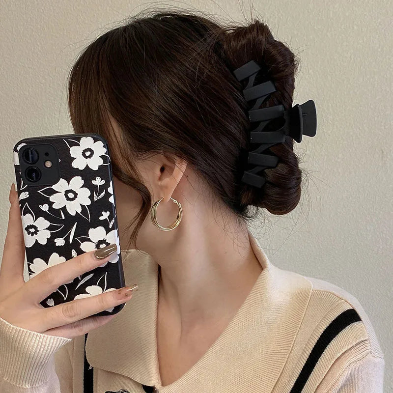 Elegante haarkammen met fijne versiering