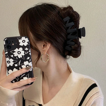 Elegante haarkammen met fijne versiering