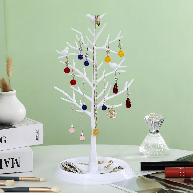 Houten sieraden standaard – Tijdloos en warm
