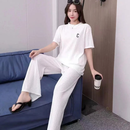 Dames pyjama set in trendy kleuren
