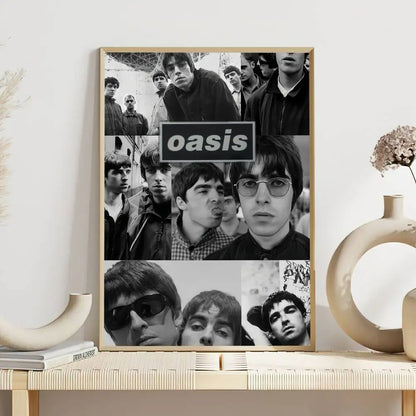 Posters met marmeren textuur en gouden accenten