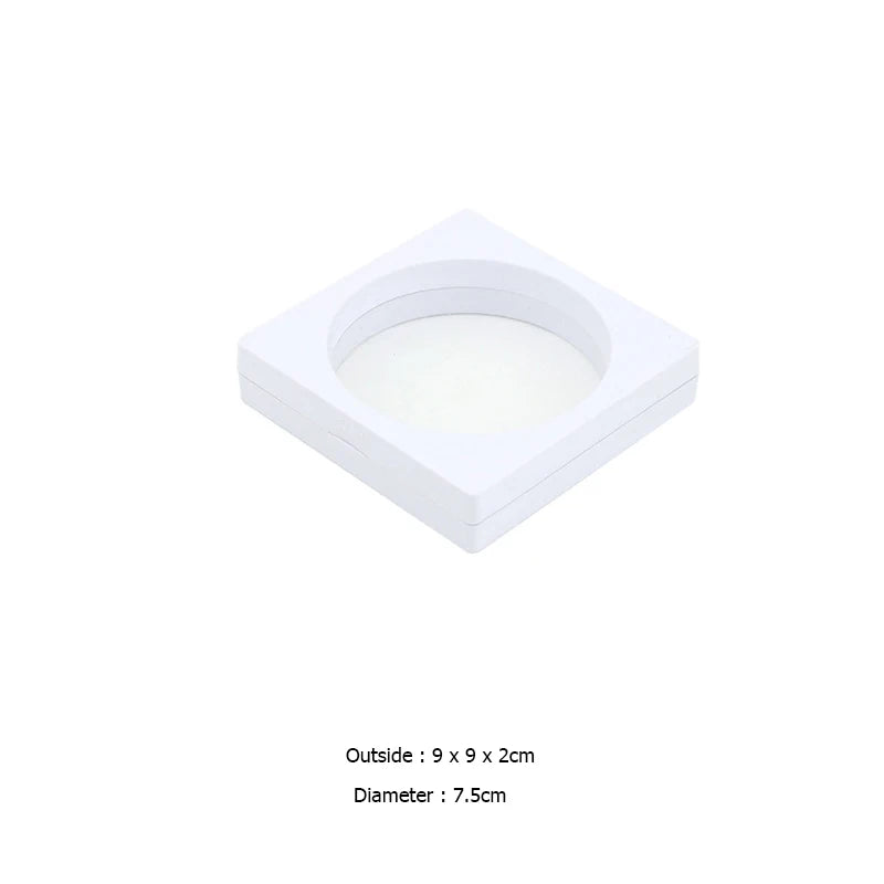 Sieradenrekje met minimalistisch frame – Strak en stijlvol