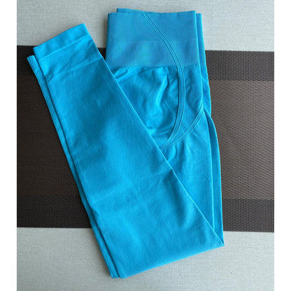 Ademende yoga outfit met luchtige top