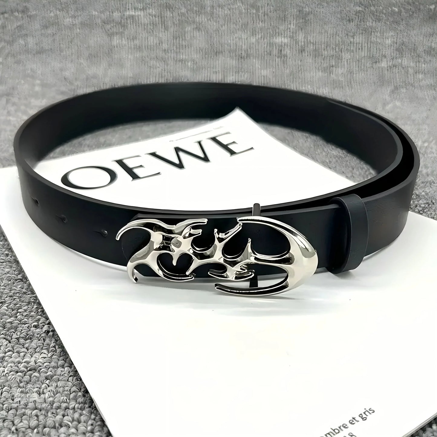 Riem met sierlijk patroon en luxe afwerking