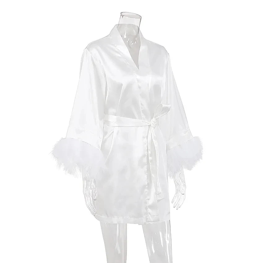 Ochtendjas voor dames met elegante pluimdetails - Perfect voor zomerse ochtenden