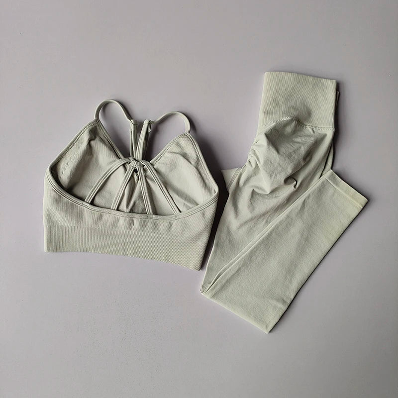 Betaalbare yoga outfit met compressie legging