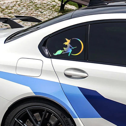Auto stickers - Magische heks met regenboogkleuren voor unieke achterruitdecoratie