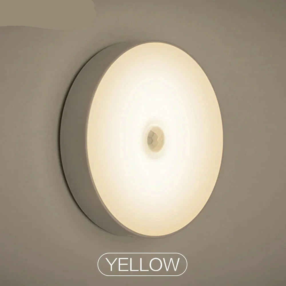 Opplakbare wandlamp op batterijen – Binnen seconden gemonteerd