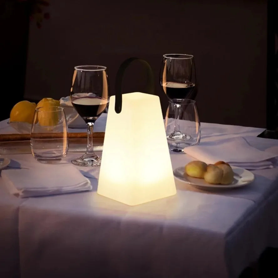 Lamp nachtkastje met eco lamp – Milieubewust verlichten