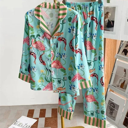 Dames pyjama met schattige patronen