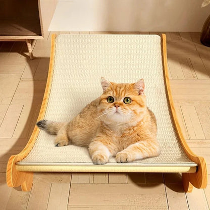 Kattenpaal met houten panelen – Rustieke look