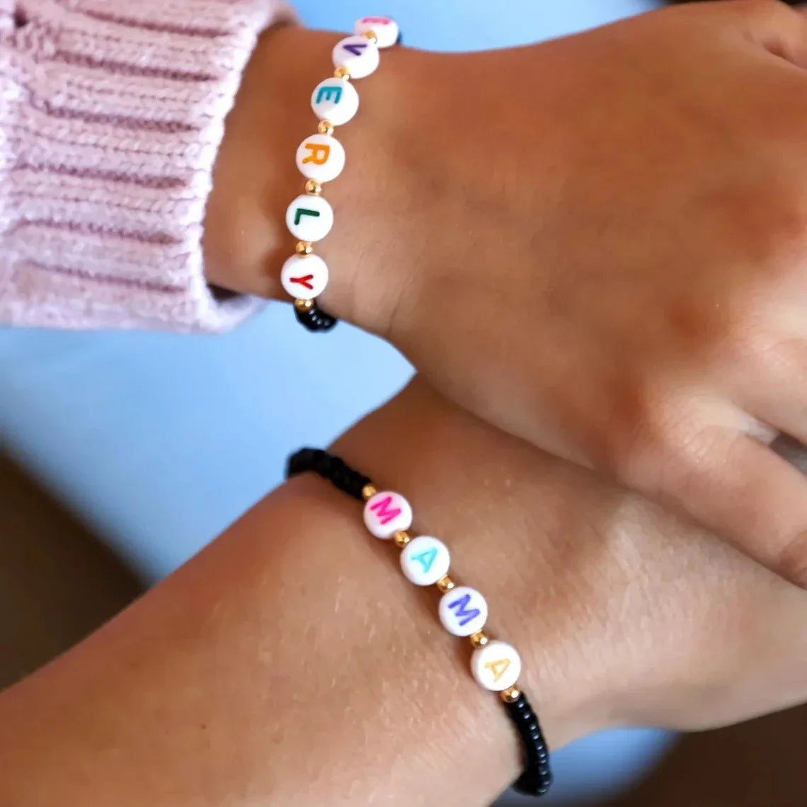 Armband met kleine tekstregel gegraveerd
