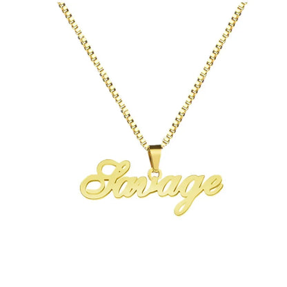 Zilveren naam in ketting met glanzende afwerking