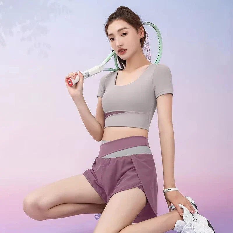 Stijlvolle yoga kleding met vrouwelijke snit