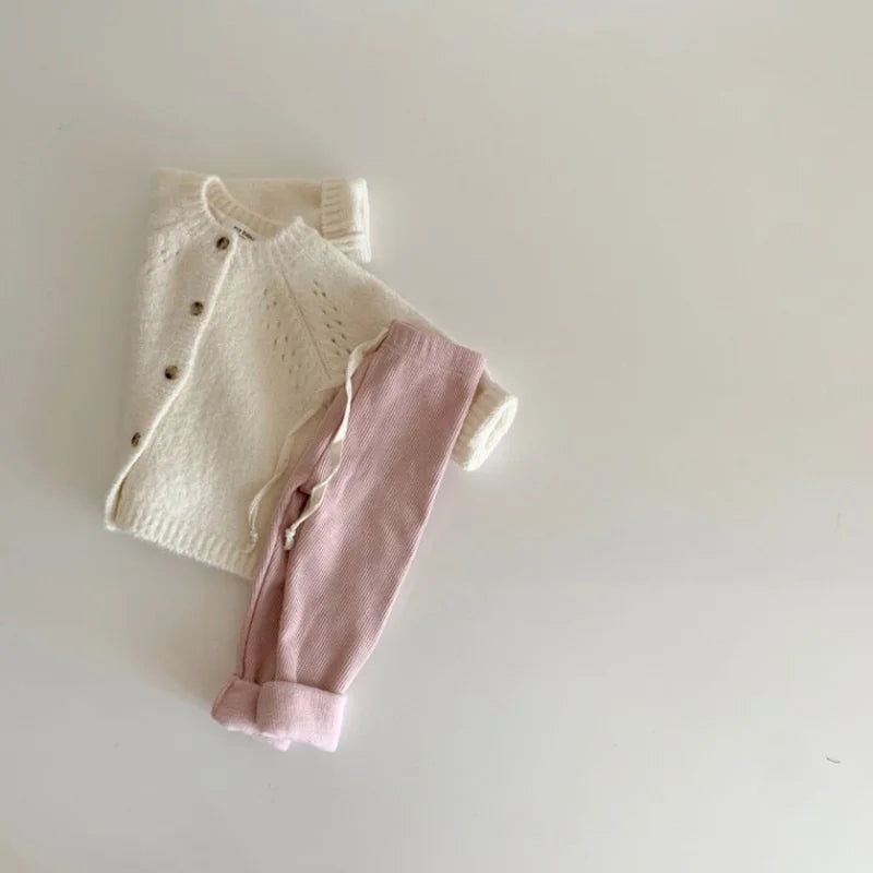 Babykleding meisjes met bloemenprints en zachte stoffen