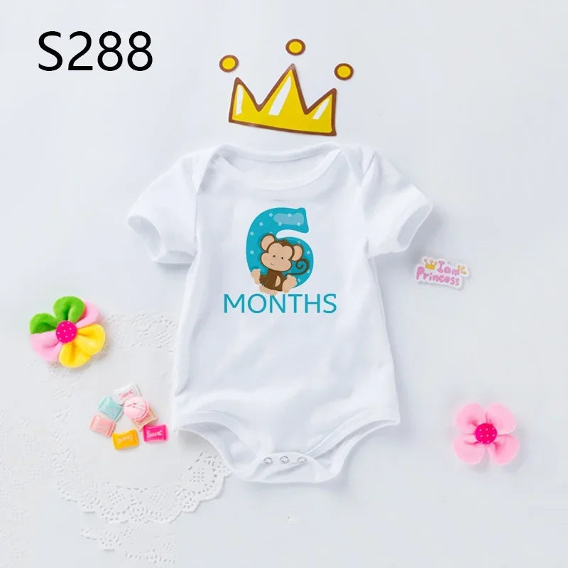 Schattige babykleertjes voor newborns en peuters