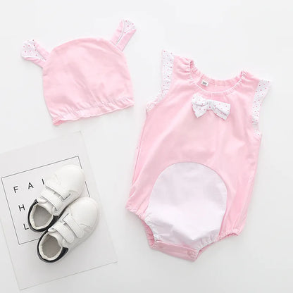 Babykleding meisjes in trendy kleuren en patronen