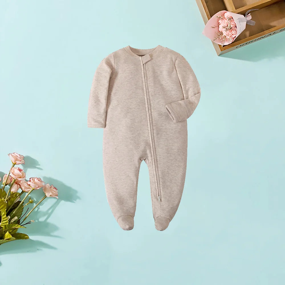 Schattige babykleertjes voor elk seizoen
