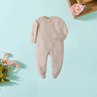 Schattige babykleertjes voor elk seizoen