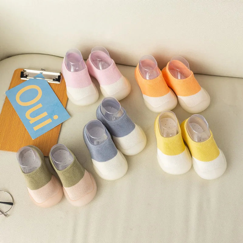 Schattige babykleertjes voor een feestje of speciale gelegenheid