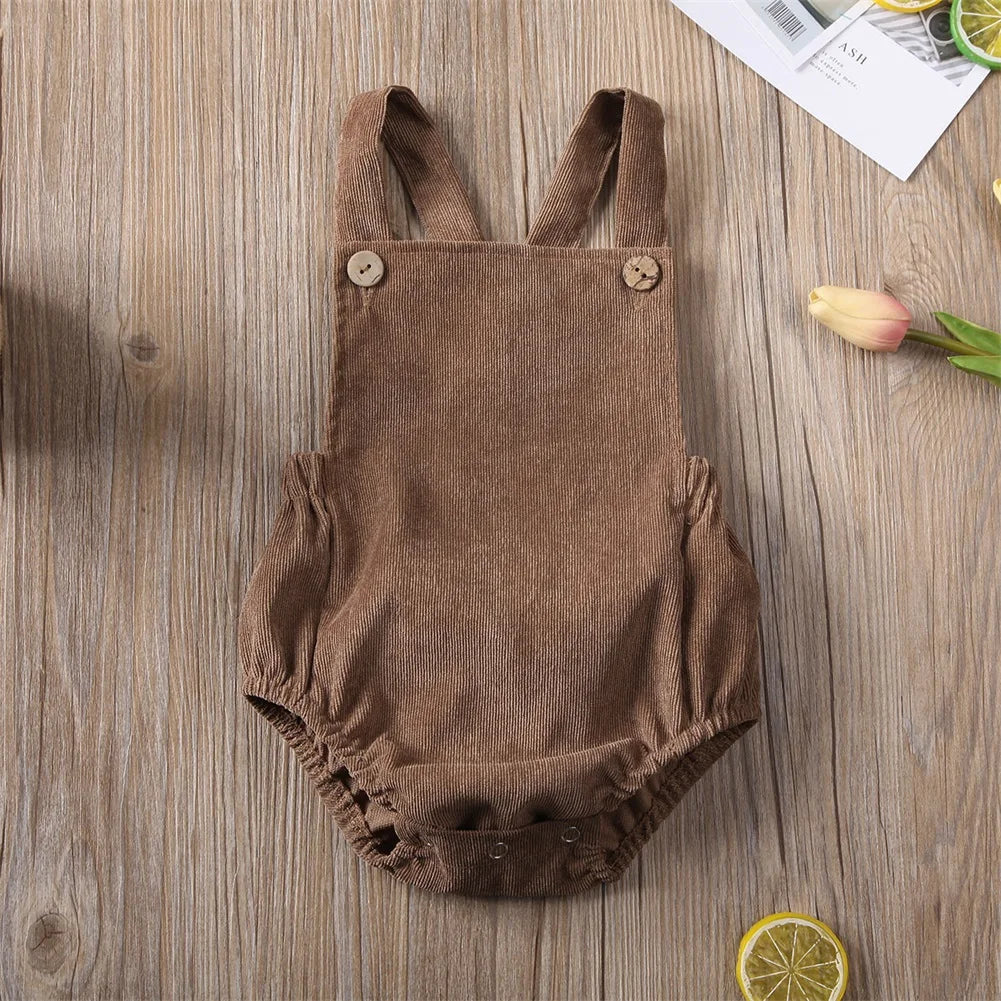 Modebewuste meisjes kleding in trendy kleuren