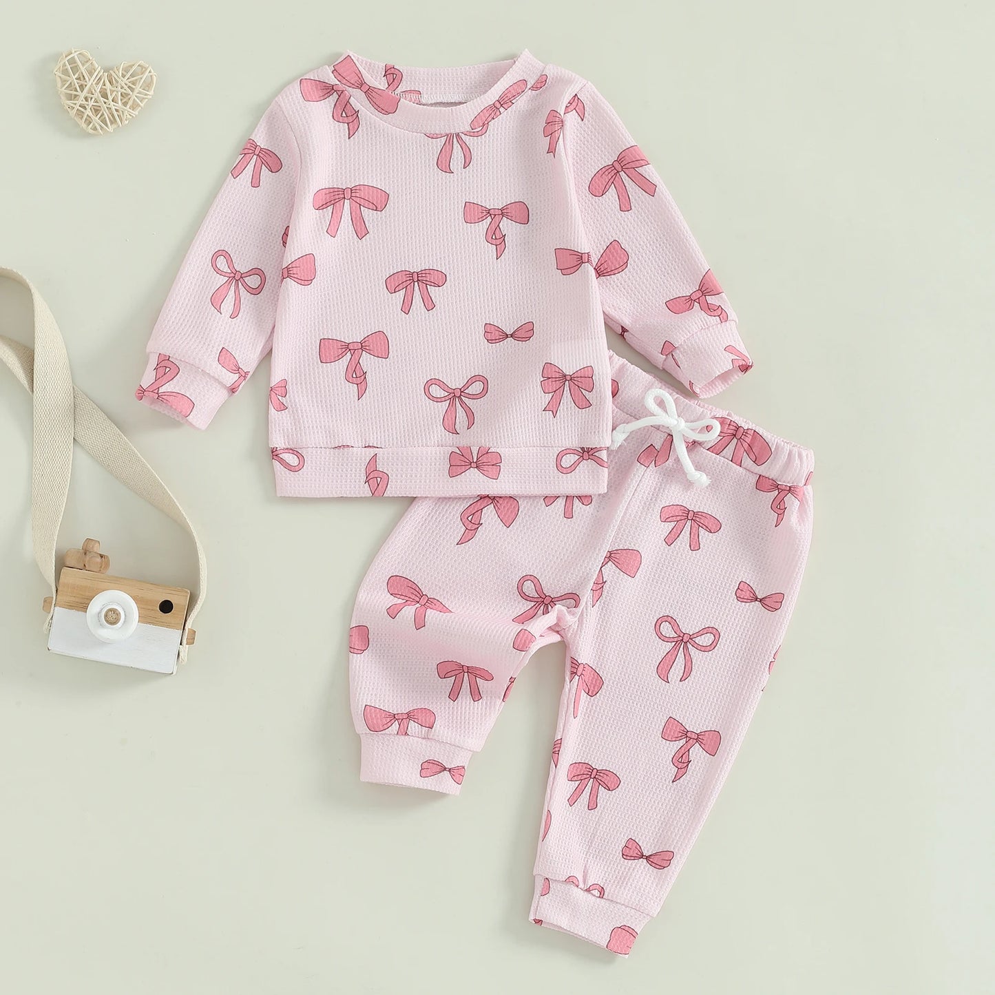 Schattige babykleertjes met schattige details