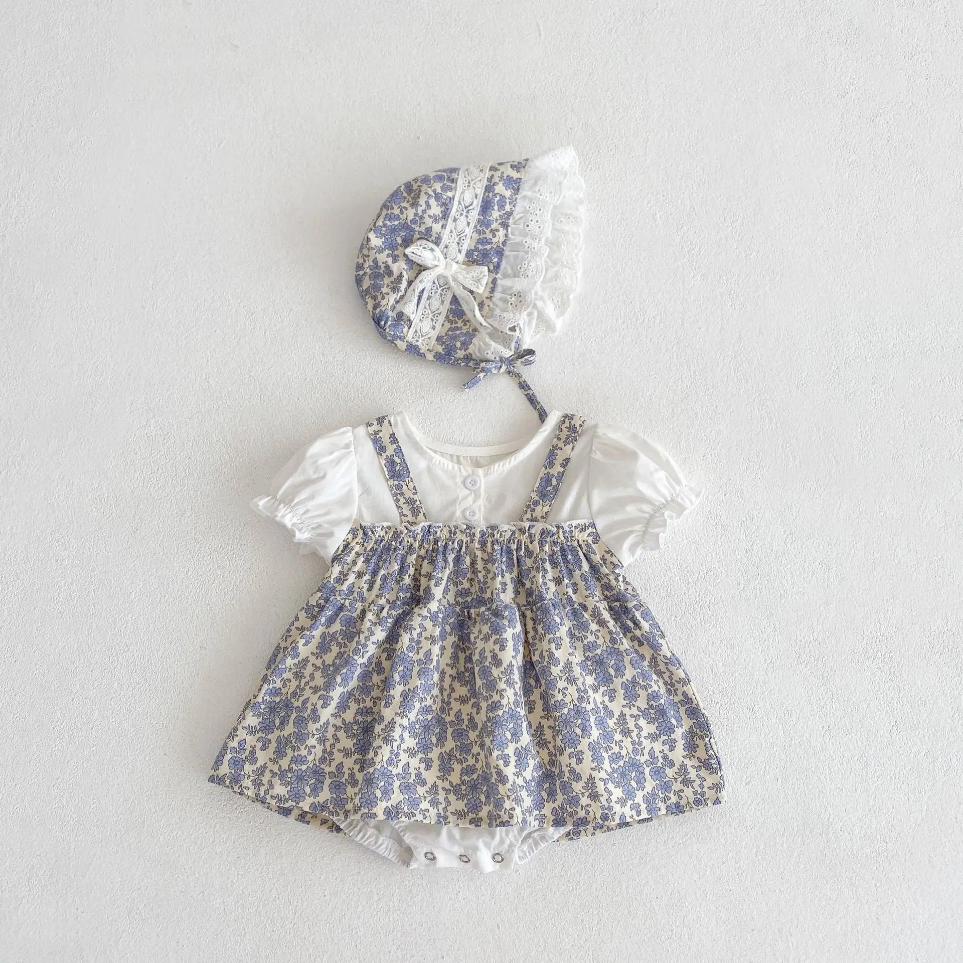 Babykleding meisjes met bloemenprints en zachte stoffen