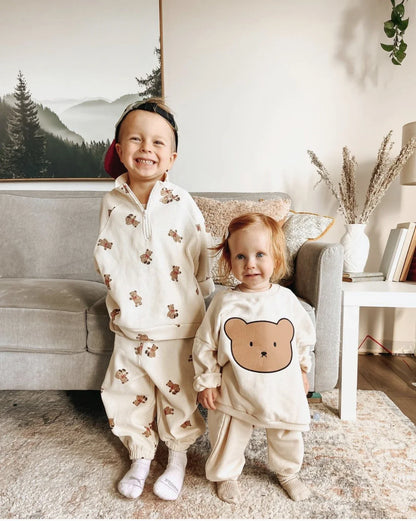 Comfortabele babykleding jongen in vrolijke kleuren