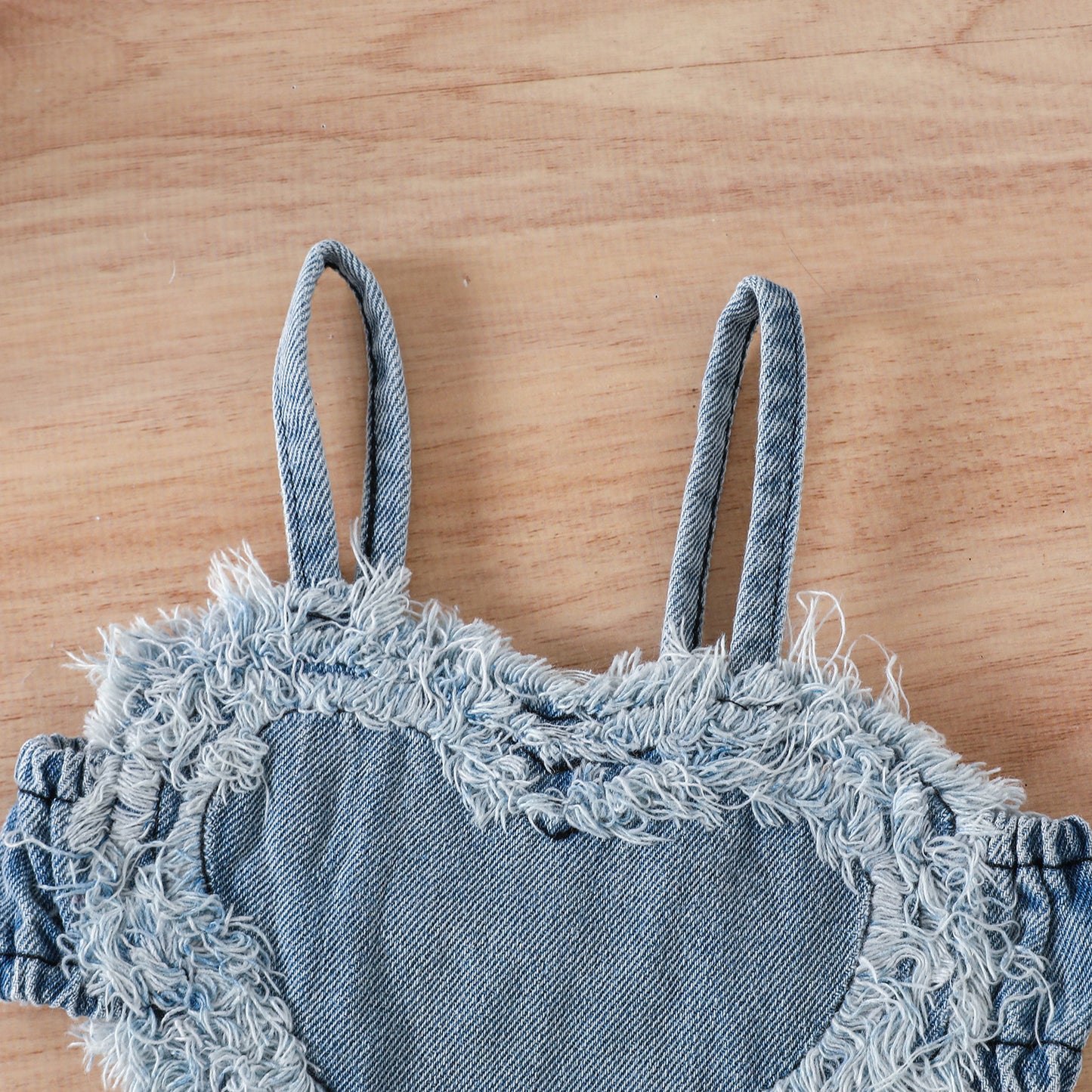 Meisjes kleding in klassieke en trendy designs