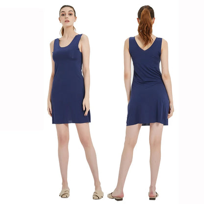 Bruiloft gast jurk in een klassiek design