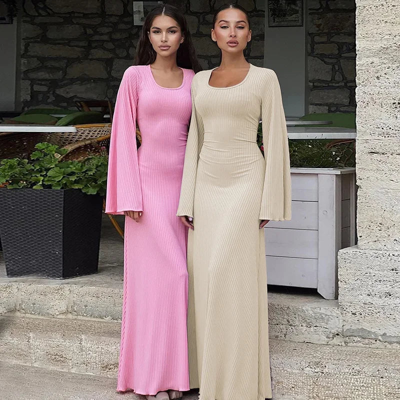 Pastel jurk met een elegante pasvorm