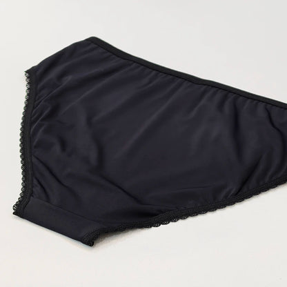 Luxe string met borduursel – Uniek en elegant