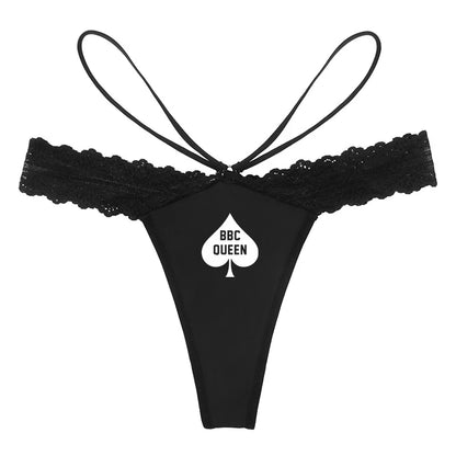 Zwarte string met naam – Tijdloos en elegant