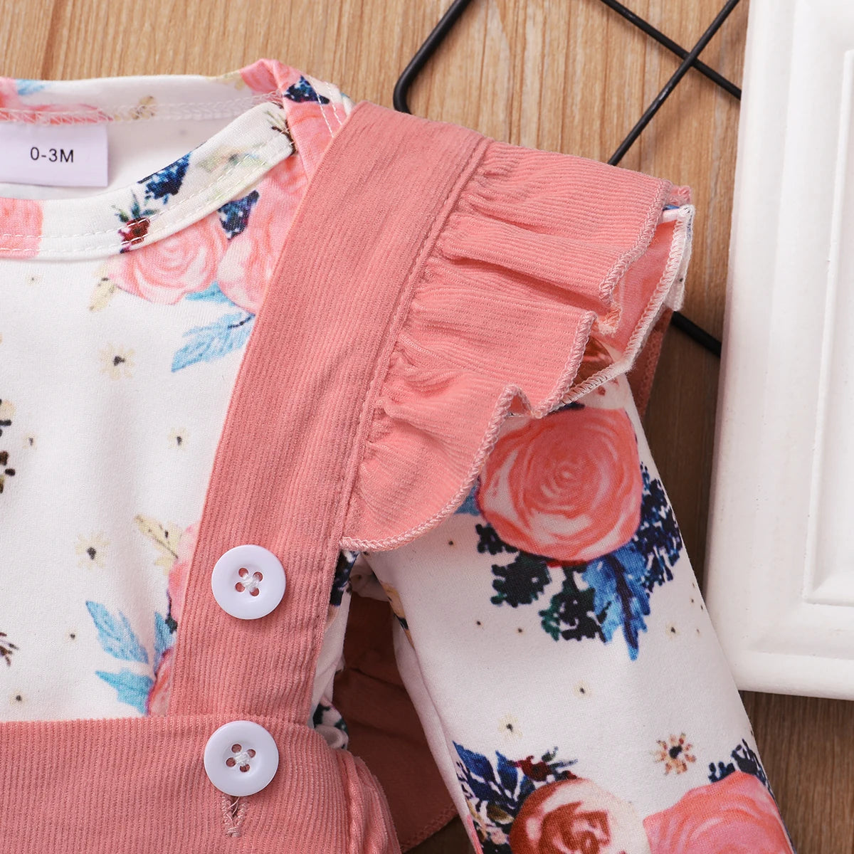 Babykleding jongen in stoere en zachte stoffen