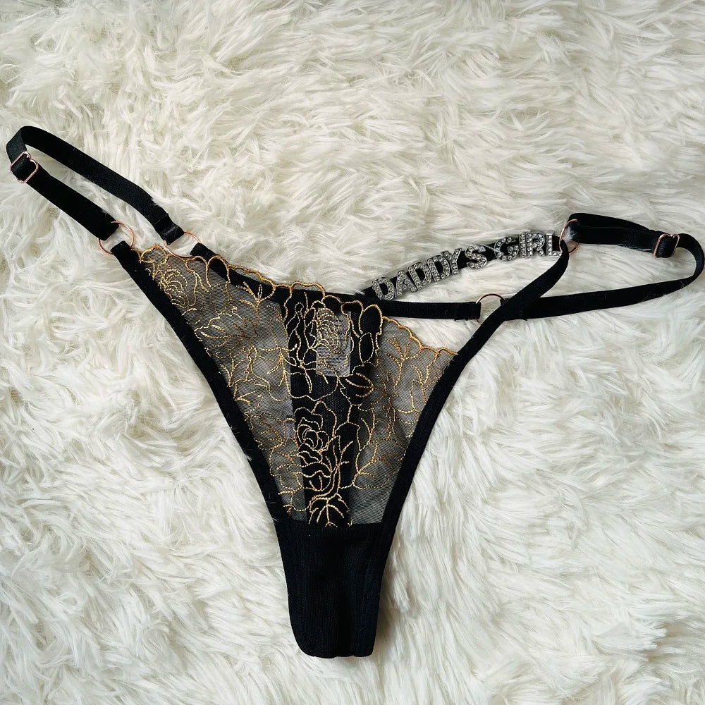 String met romantisch patroon en naam – Perfect voor speciale momenten